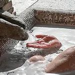 La Terrazza Naturas Con Romantica Mini Piscina Calda Sui Tetti アパート *
